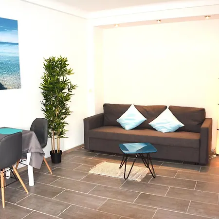 شقة Beautiful Flat 6 People Center Town *