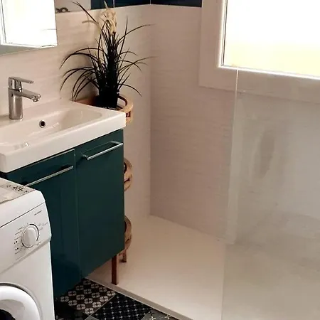 شقة Beautiful Flat 6 People Center Town نيس
