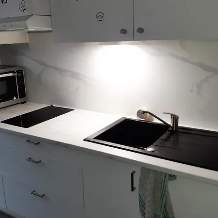 Beautiful Flat 6 People Center Town شقة